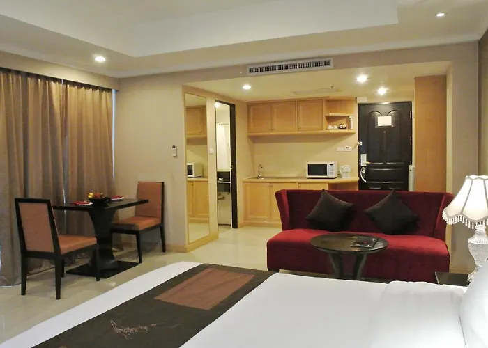 Furamaxclusive Sukhumvit Отель 4*