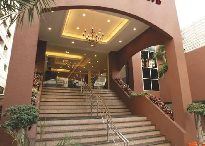 Отель Furamaxclusive Sukhumvit 4*