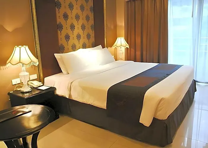 Отель Furamaxclusive Sukhumvit