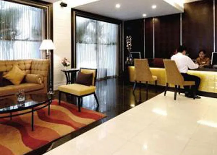 Отель Furamaxclusive Sukhumvit
