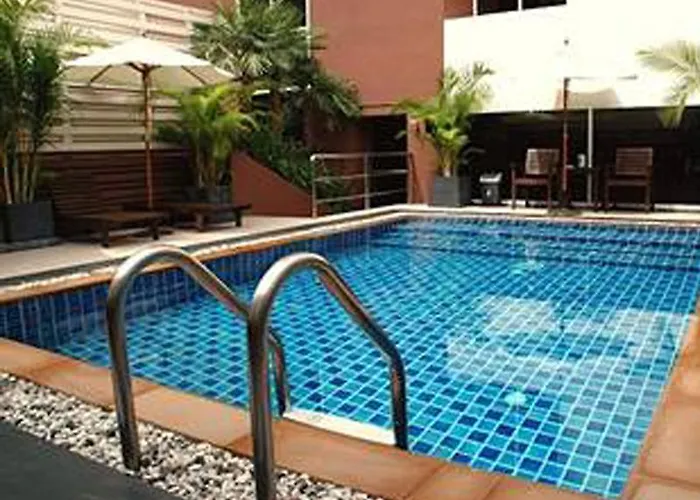 Отель Furamaxclusive Sukhumvit 4*